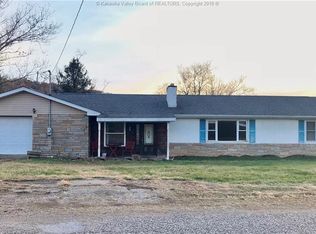 167 Pine St, Cottageville, WV 25239