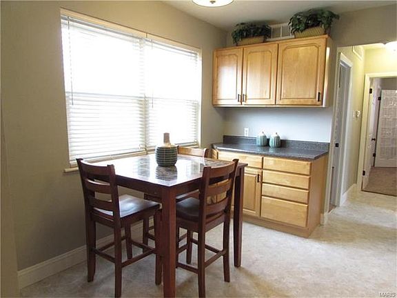 5th image of 4662 Oldenburg Ave