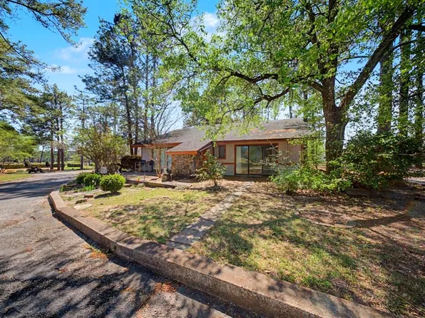 413 Club Villa, Brookeland, TX 75931