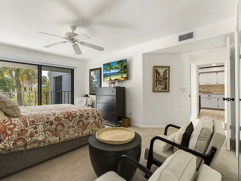 2155 Galleon Dr #E4 — Photo 24