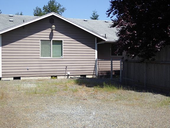 3rd image of 1206 10th Ave NW