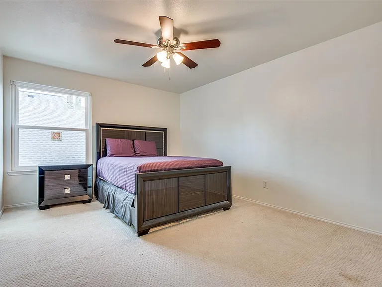 9720 Kingsmill Dr — Photo 16