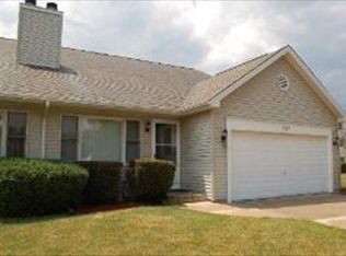 712 Cheyenne Ln, Elgin, IL 60123