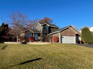 2269 Arlington Ave E, Maplewood, MN 55119