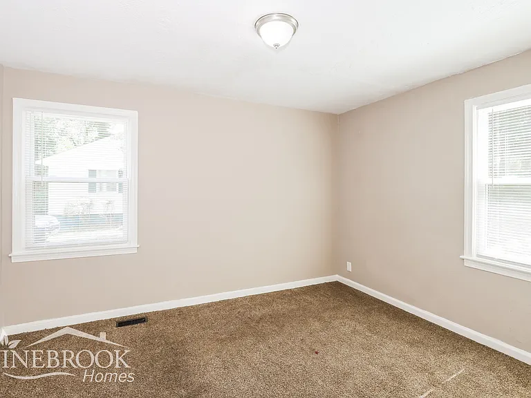 2824 Cornelia Rd — Photo 9