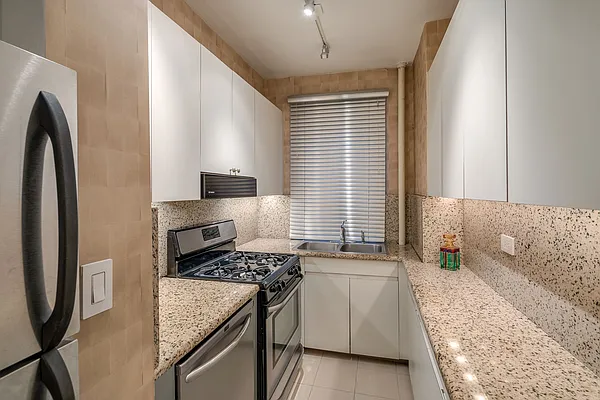 Sold by Stribling | media 4