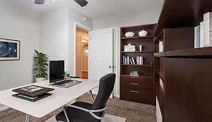 4th image of 3409 Hyland Dr