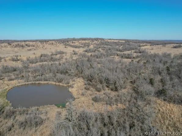 564 S Dripping Springs Lake Rd, Okmulgee, OK 74447