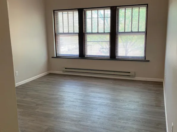 404 Main Ave, Brookings, SD 57006