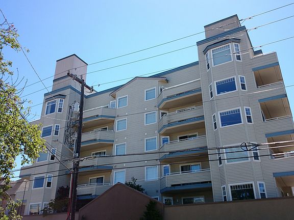 3rd image of 1737 NW 56th St APT 605