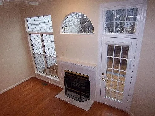 Gas fireplace, palladian windows