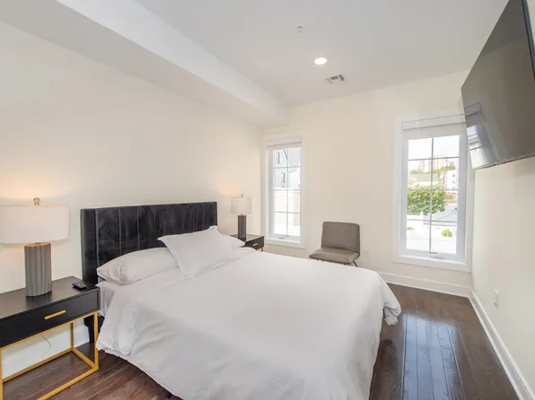 1608 52nd Street image 7 of 11