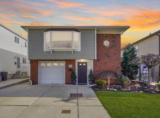 21 Deserre Ave, Staten Island, NY 10312