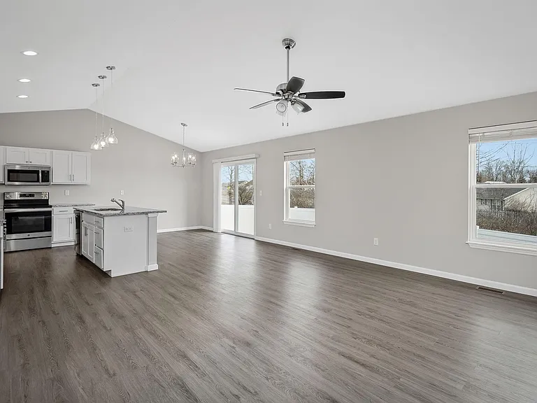 116 Palace Way Dr — Photo 7