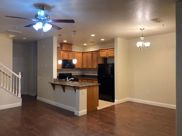 1170 W Walter Ave Unit 32, Fowler, CA 93625