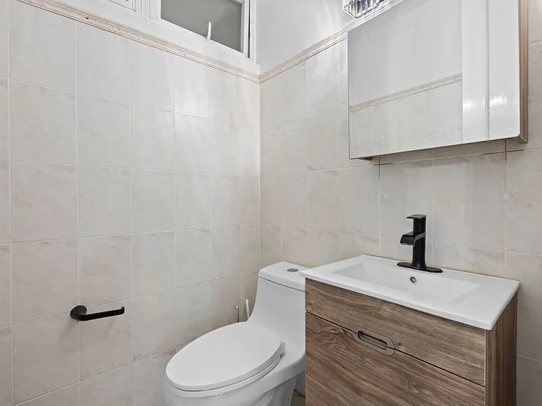 335 Calle Tiburom Urb Pass — Photo 17