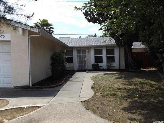 4th image of 2970 Melinda Way