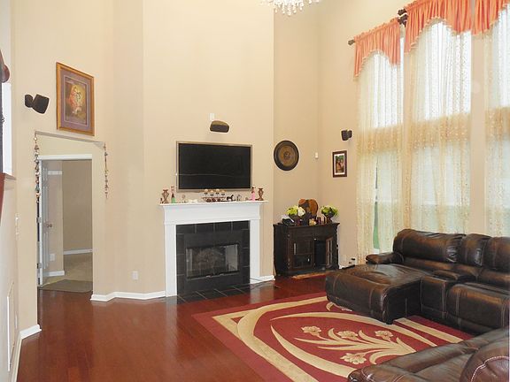 3rd image of 14291 Camden Ln