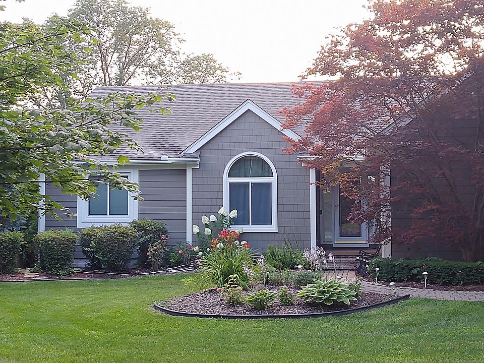 2nd image of 9889 Currie Rd