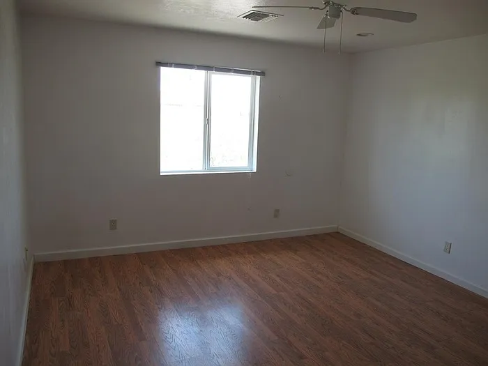 1122 E Water St — Photo 18