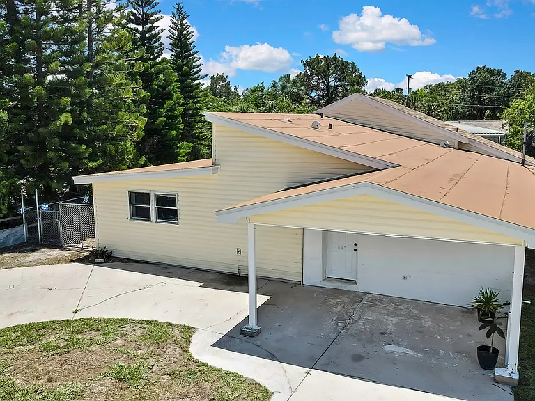 7308 Maryland Ave — Photo 1