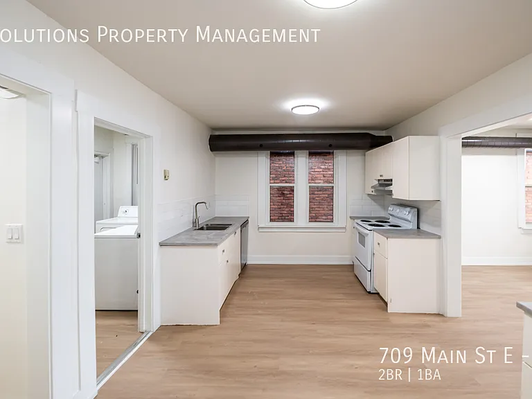 709 Main St E #4 — Photo 17