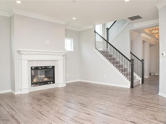 This photo is of a Hillcrest floor plan Estridge built previously.