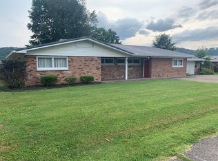 1671 Ridgeway Rd, Aberdeen, OH 45101