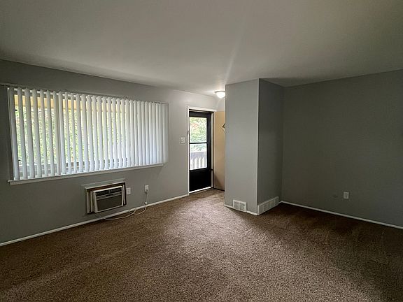 3rd image of 2254 1st St Unit 12