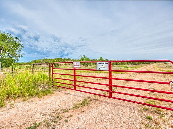 3rd image of 583 Cox Rd