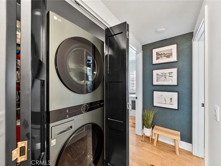 8541 Kelso Dr — Photo 26