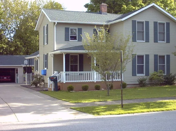 55 Bank St, North East, PA 16428