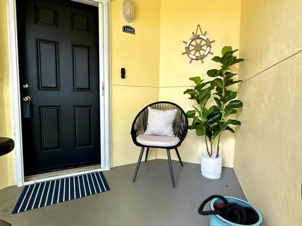 1800 THE GREENS Way #1504, Jacksonville Beach, FL 32250