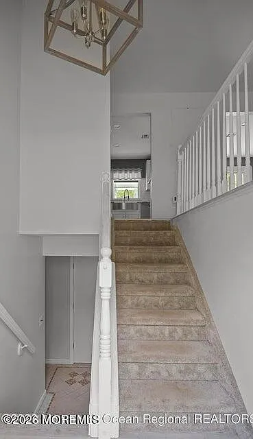 4 bed, 2840 sqft, $4,200 — Photo 4