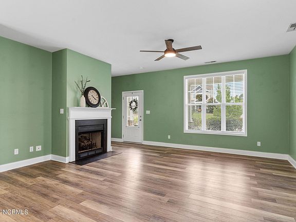 5th image of 211 Admiral Court