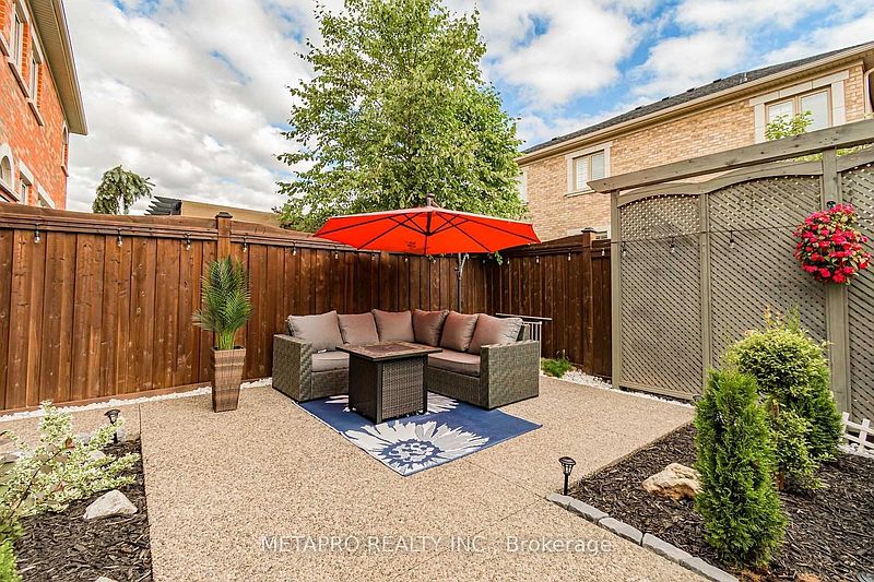 Burlington House for rent - 5 Bedrooms — photo 37