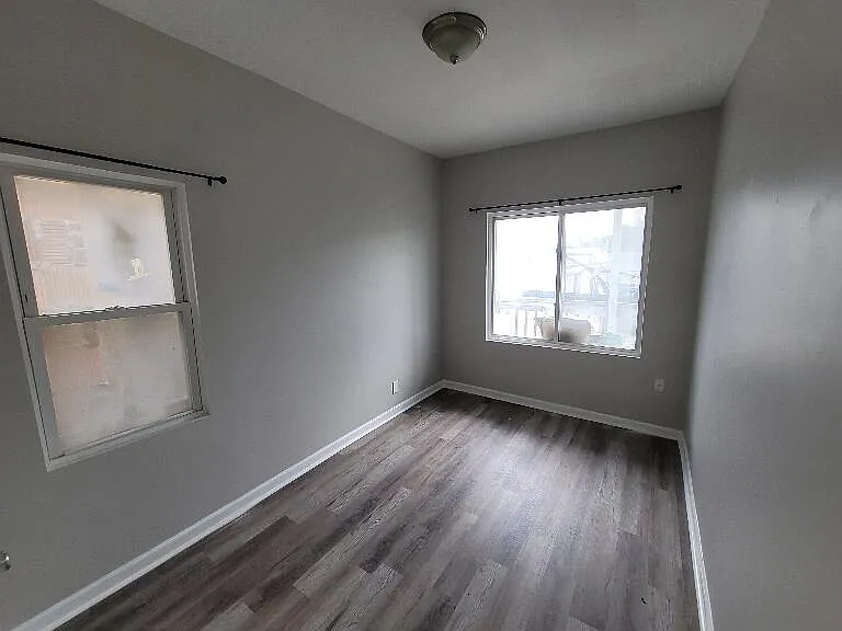 312 Perrin St — Photo 13