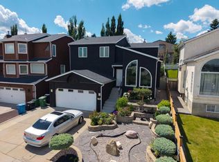 41 Sidon Cres SW, Calgary, AB T3H2B5