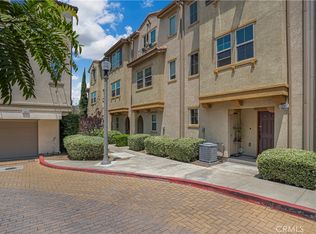 14120 W Willow Ln, Van Nuys, CA 91405