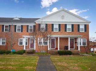 2666 Wooster Rd, Rocky River, OH 44116