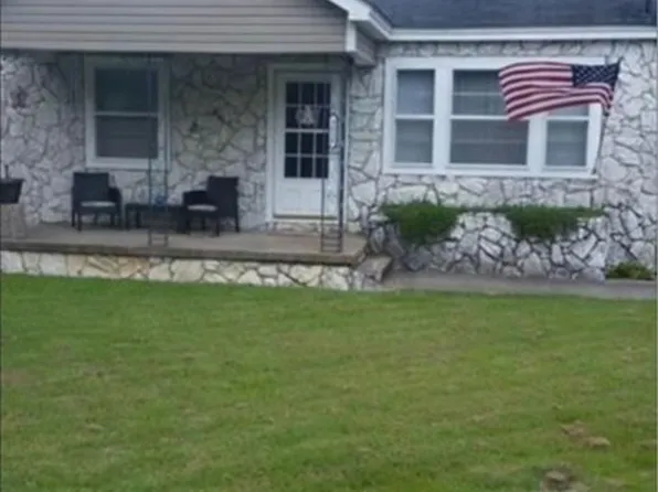 3826 Howle St, Paducah, KY 42003