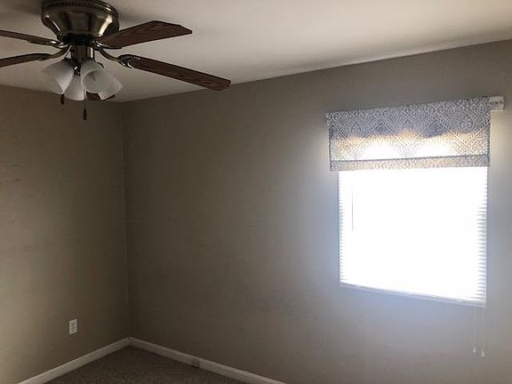5th image of 2 Alcona Ave #4