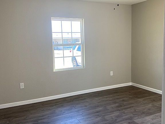 3rd image of 3723 Bowie Ave