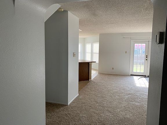 3rd image of 21618 Longwood