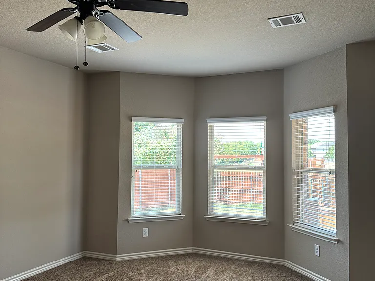 2116 Megan Creek Dr — Photo 10