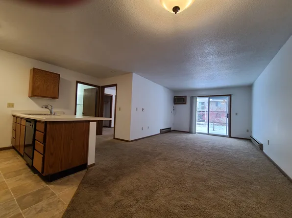 5500 Mormon Coulee Rd APT 319, La Crosse, WI 54601