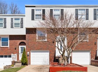 76 Escalon Dr, Coraopolis, PA