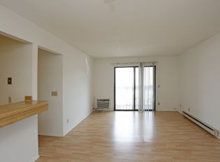 2401 High View Ct #39826732D, Champaign, IL 61822