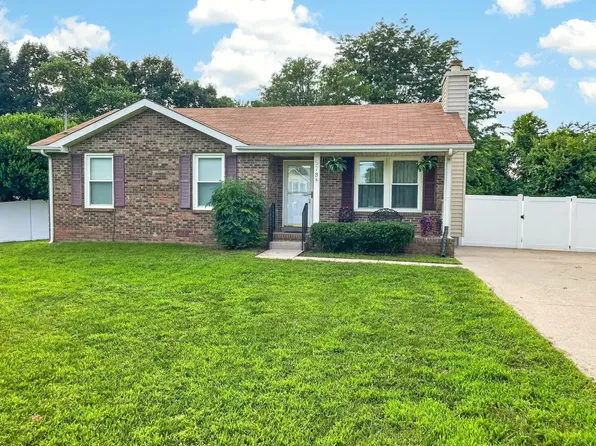578 Donna Dr, Clarksville, TN 37042
