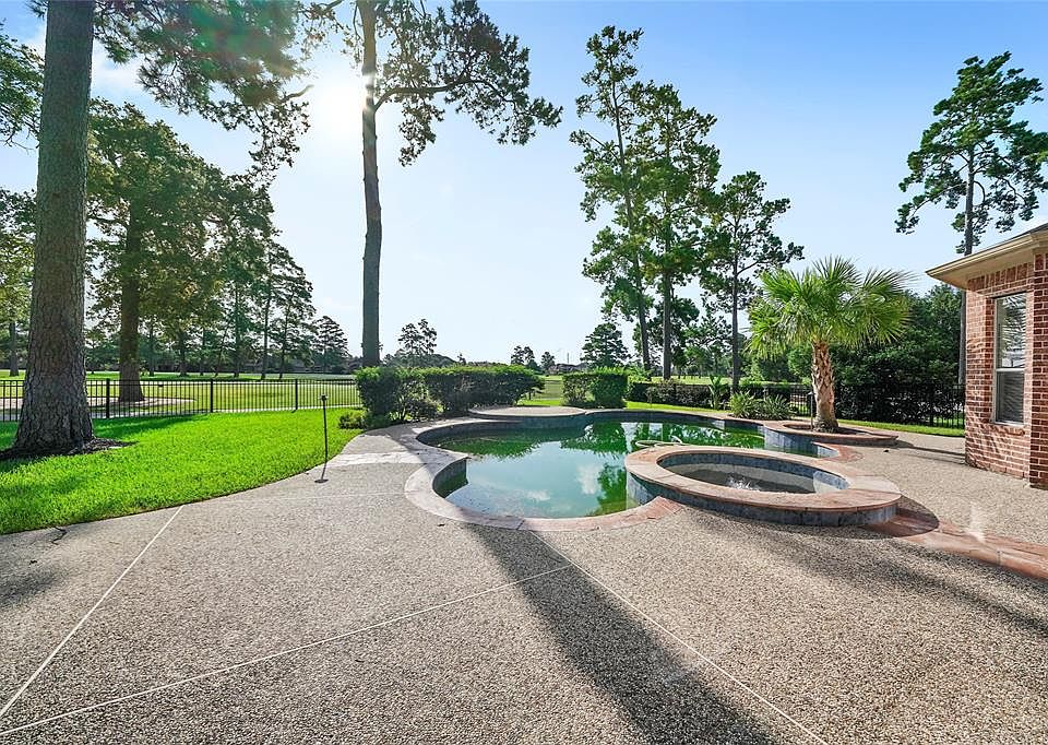 You will love this serene view of the golf course and the sunset!
